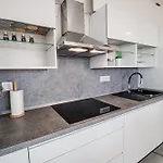 Ive By Belmont Realty شقة *