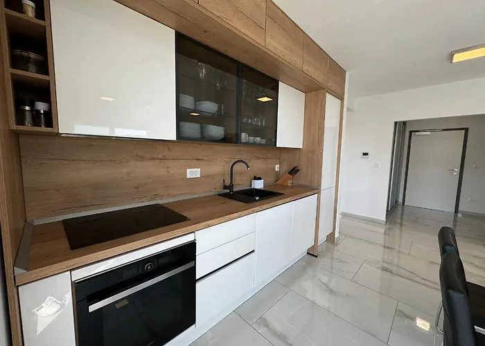 Ive By Belmont Realty Apartment *