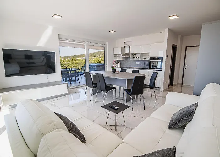 דירה Ive By Belmont Realty