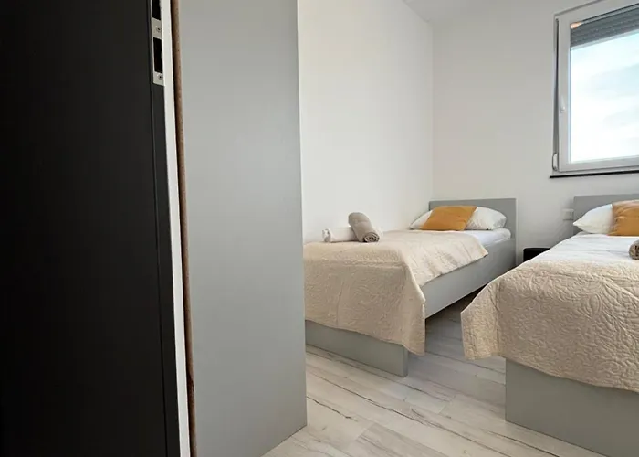 Ive By Belmont Realty * Sveti Petar (Zadar)