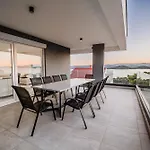 Ive By Belmont Realty Apartman Sveti Petar
