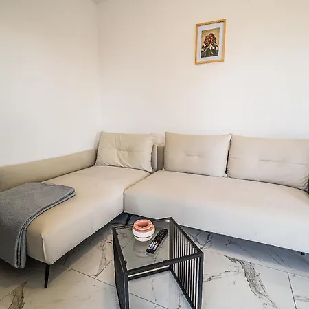 Ive By Belmont Realty Sveti Petar (Zadar)