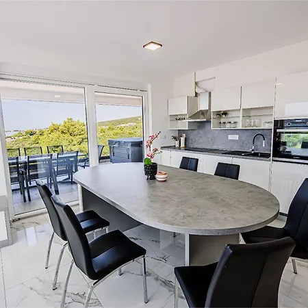 Ive By Belmont Realty * Sveti Petar (Zadar)