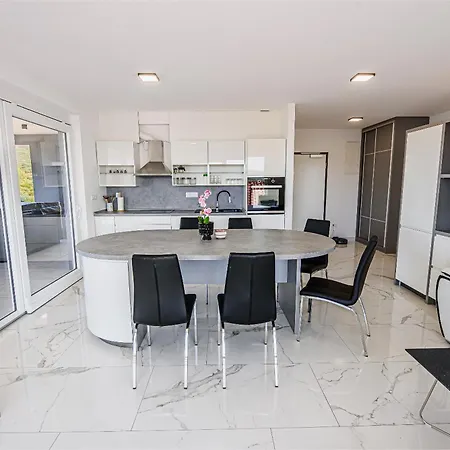 Ive By Belmont Realty Sveti Petar (Zadar)