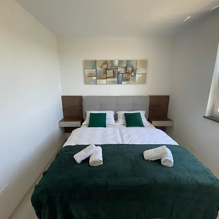 Ive By Belmont Realty Sveti Petar (Zadar)