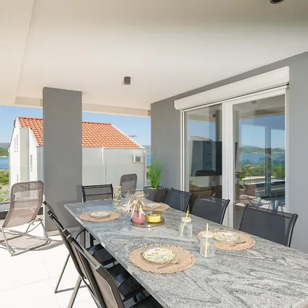 Ive By Belmont Realty * Sveti Petar (Zadar)