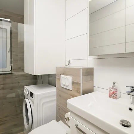 Ive By Belmont Realty * Sveti Petar (Zadar)
