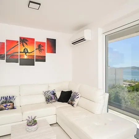 Ive By Belmont Realty Sveti Petar (Zadar)